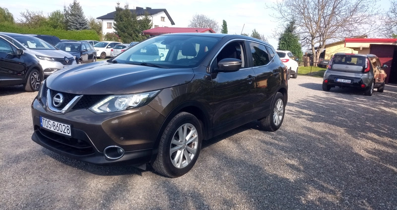 Nissan Qashqai cena 47700 przebieg: 133000, rok produkcji 2014 z Chełmno małe 154